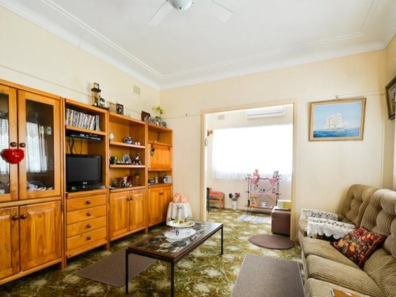 14 Melody Street, Toongabbie NSW 2146