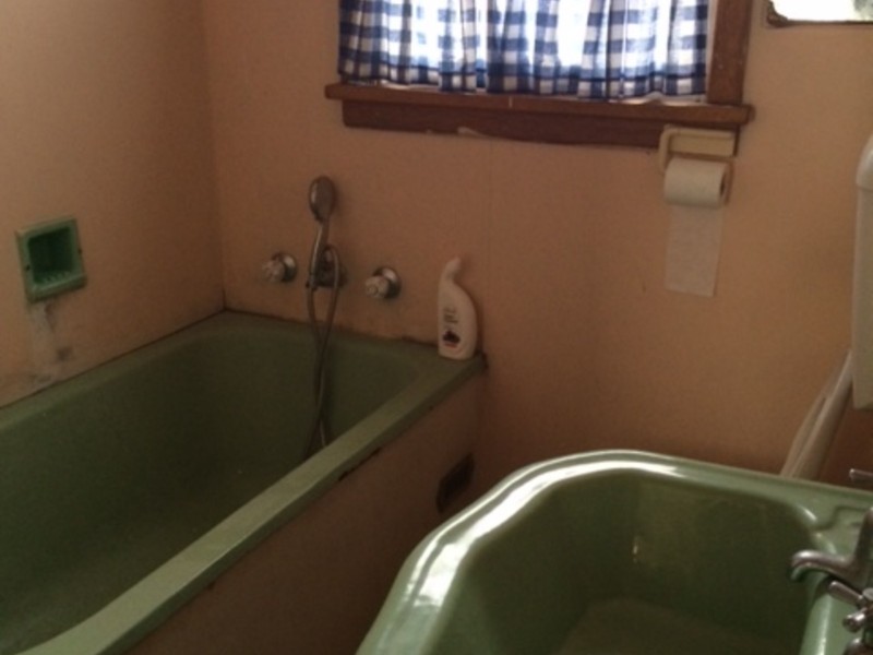 9 Binalong Road, Pendle Hill NSW 2145