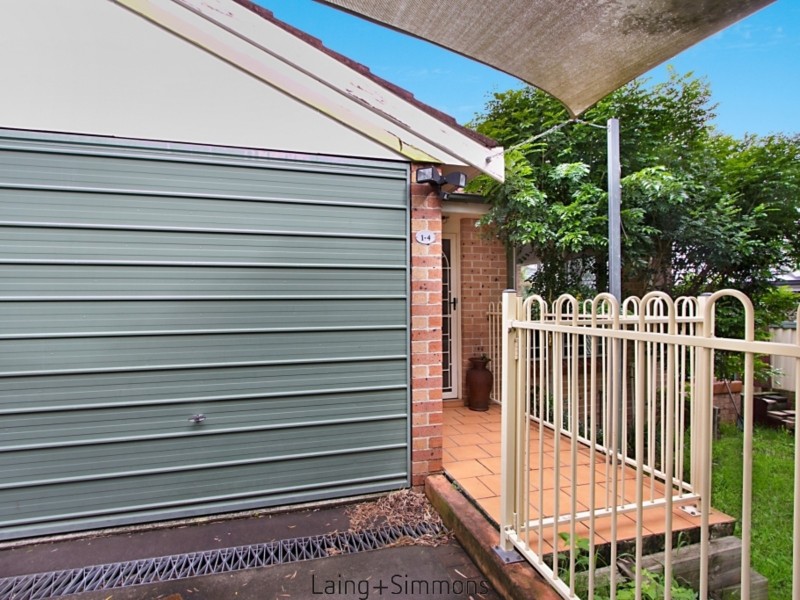 1/4 Tungarra Road, Girraween NSW 2145