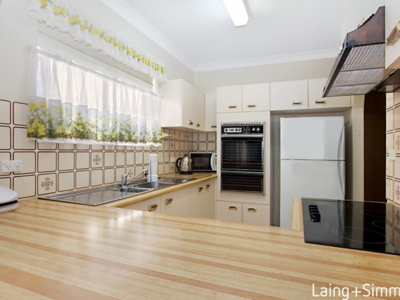 2/10 Park Ave, Westmead NSW 2145