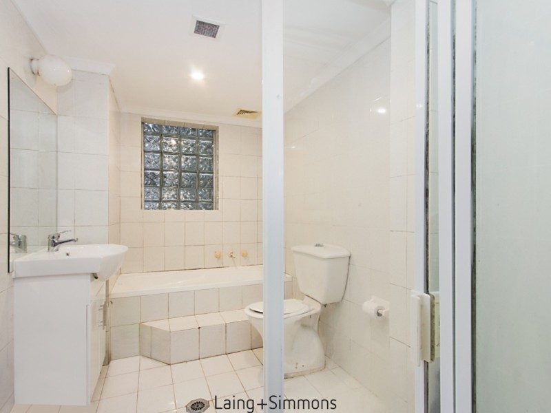 1/5-9 Mowle Street, Westmead NSW 2145