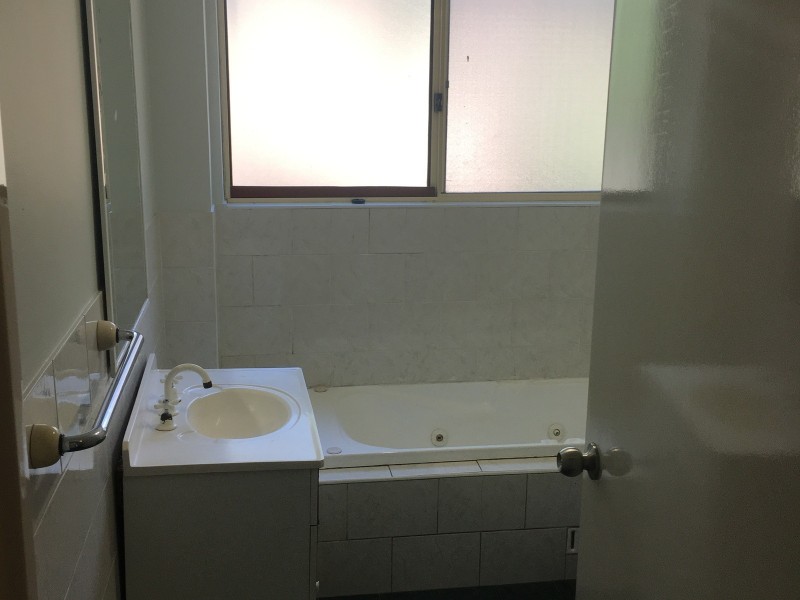 1/221 Dunmore Street, Wentworthville NSW 2145