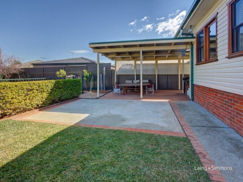 16 Cartwright Ave, Merrylands NSW 2160