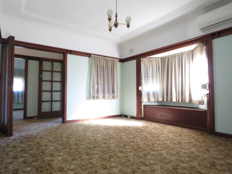 3 Grand Ave, Westmead NSW 2145