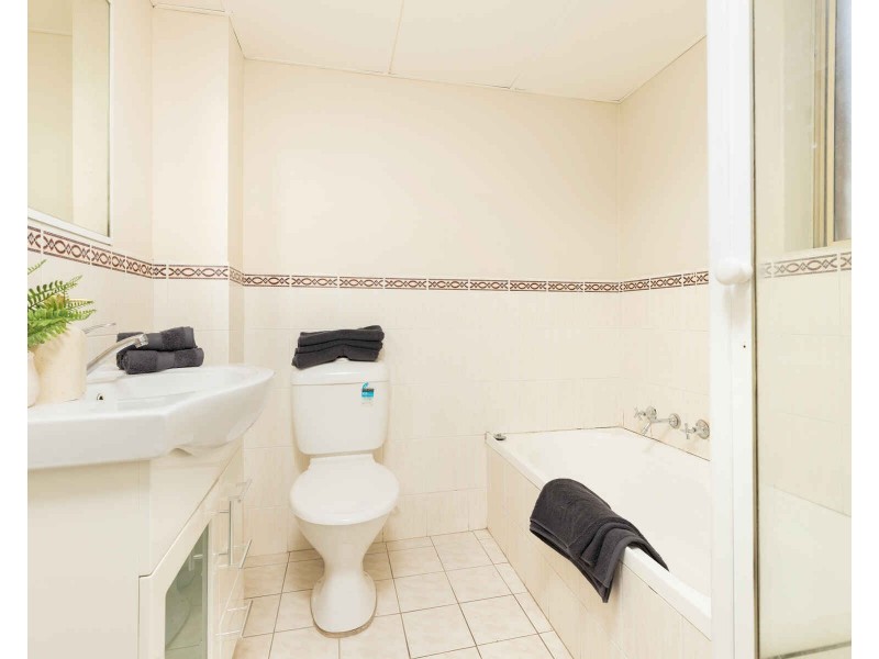 4/71-73 Stapleton St, Pendle Hill NSW 2145