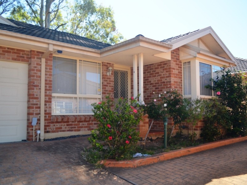 6/200 Targo Road, Toongabbie NSW 2146