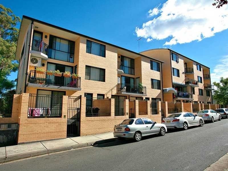 2/11-13 Charles Street, Liverpool NSW 2170