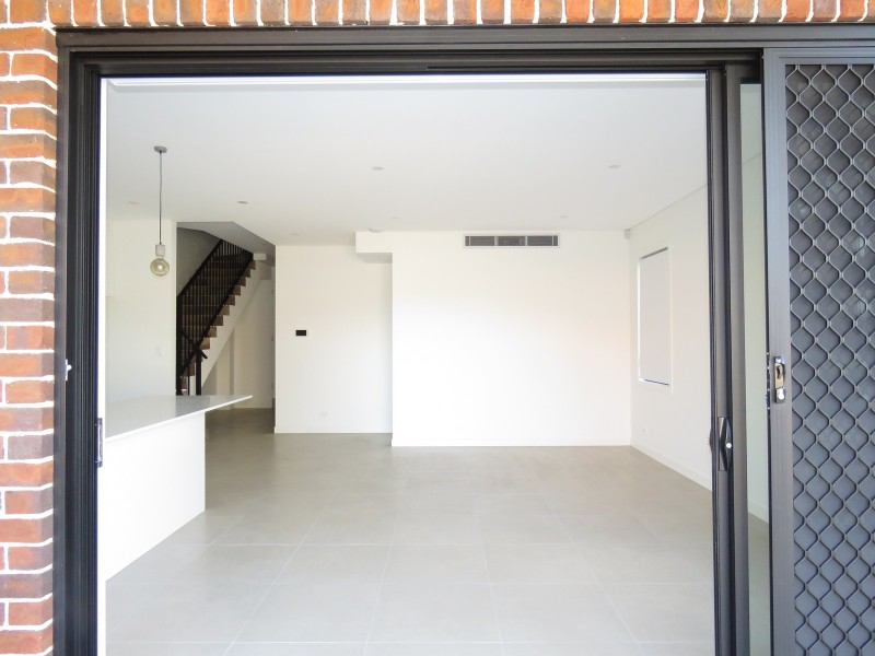 28a Brotherton St, Wentworthville NSW 2145