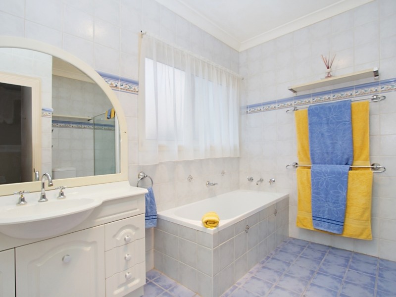 113 Targo Road, Pendle Hill NSW 2145