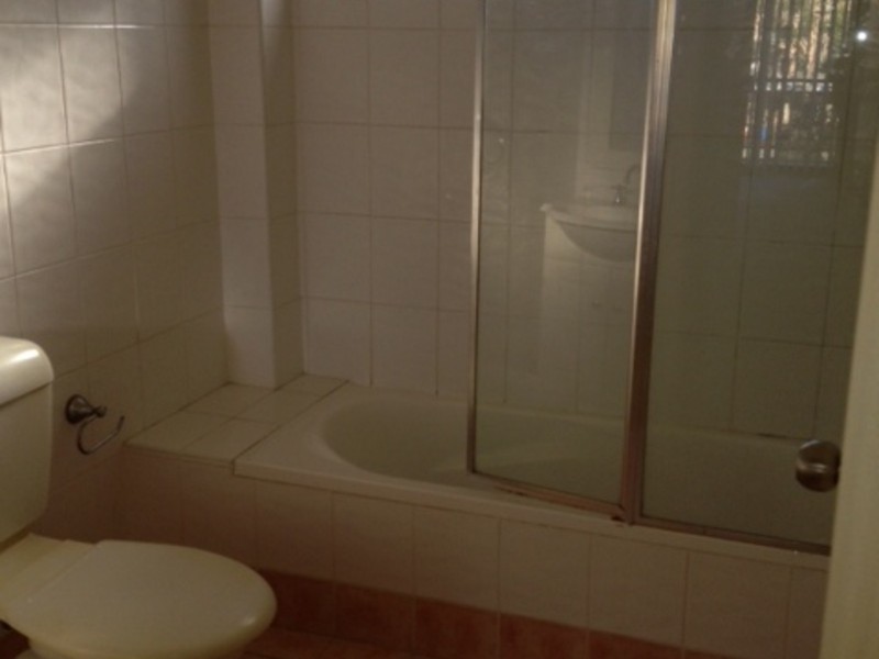 8/25 Portico Parade, Toongabbie NSW 2146