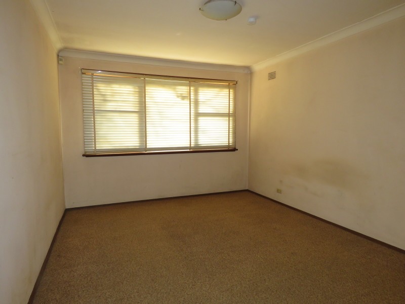 4 Maunder Avenue, Girraween NSW 2145