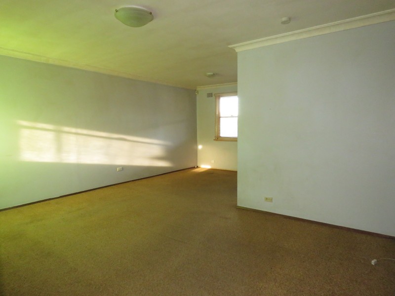 4 Maunder Avenue, Girraween NSW 2145