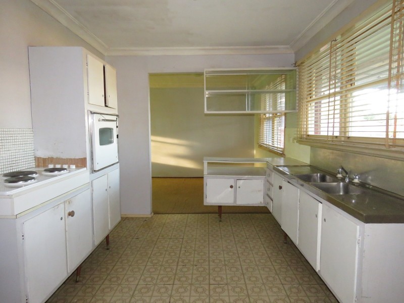 4 Maunder Avenue, Girraween NSW 2145