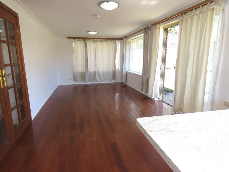 16 Mandoon Road, Girraween NSW 2145