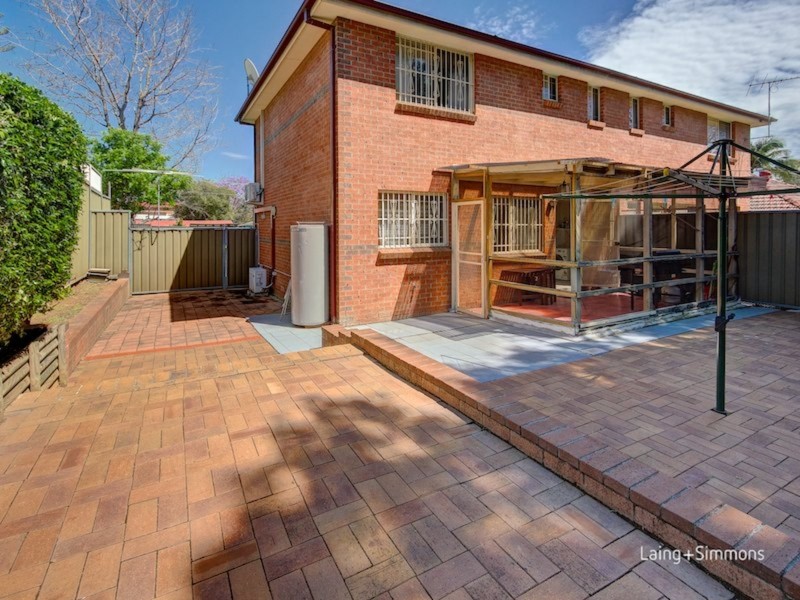 2/10 Sheehan Street, Wentworthville NSW 2145