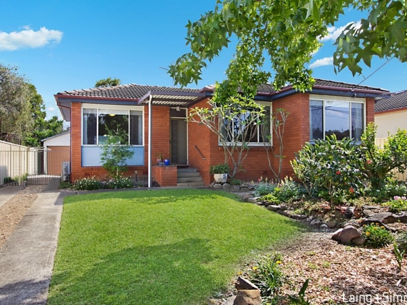 348 Old Windsor Road  (Service Rd) Road – Access to property via Reynolds Street, Toongabbie NSW 2146