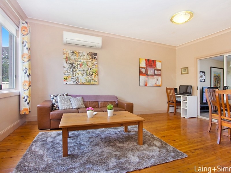 348 Old Windsor Road  (Service Rd) Road – Access to property via Reynolds Street, Toongabbie NSW 2146