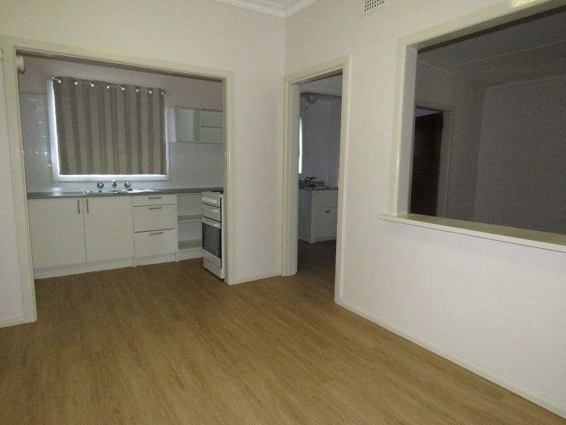 15 Woodside Avenue, Blacktown NSW 2148