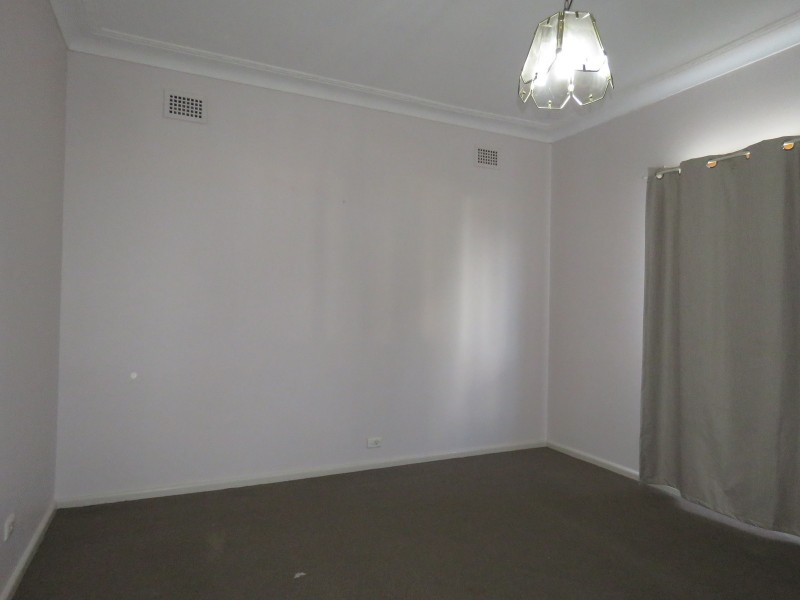 15 Woodside Avenue, Blacktown NSW 2148