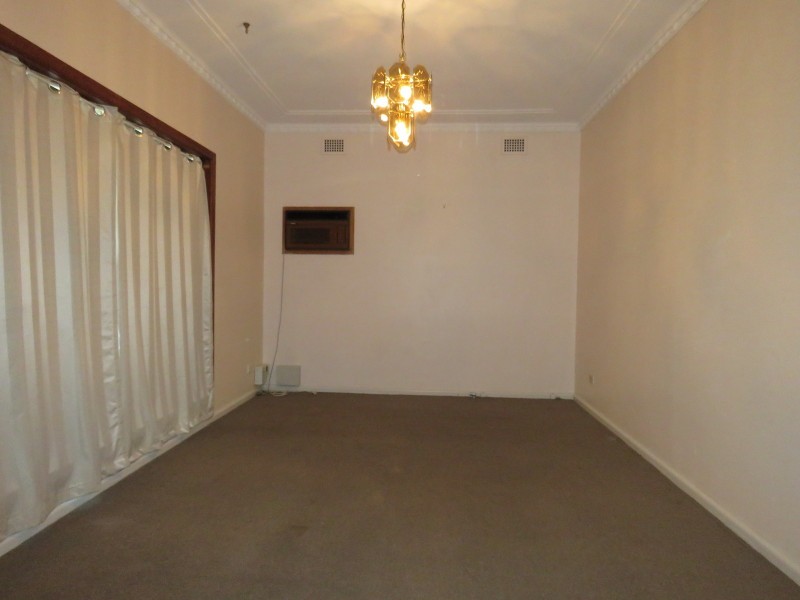 15 Woodside Avenue, Blacktown NSW 2148