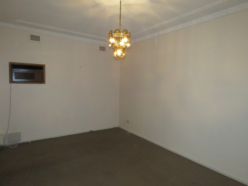 15 Woodside Avenue, Blacktown NSW 2148