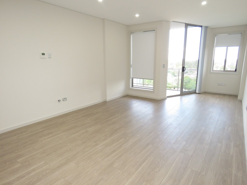 A702/48-56 Derby Street, Kingswood NSW 2747