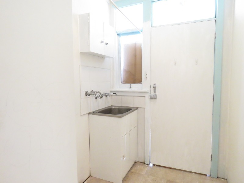 1 Lismore Street, Pendle Hill NSW 2145