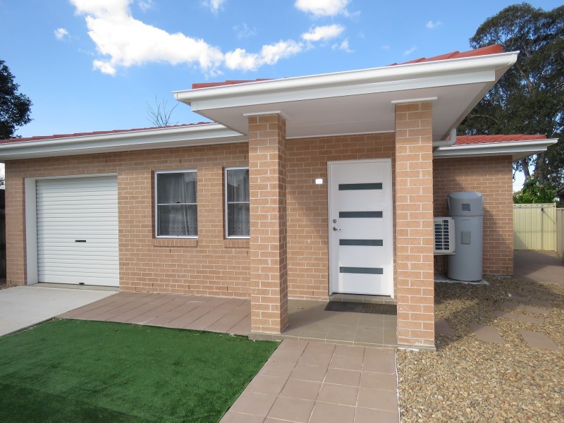 34a Portico Parade, Toongabbie NSW 2146