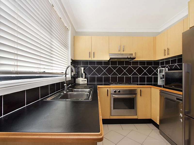 2/82 Hampden Rd, South Wentworthville NSW 2145