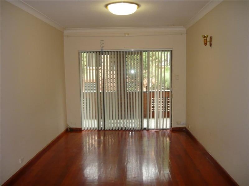 3/8 Treves Street, Merrylands NSW 2160