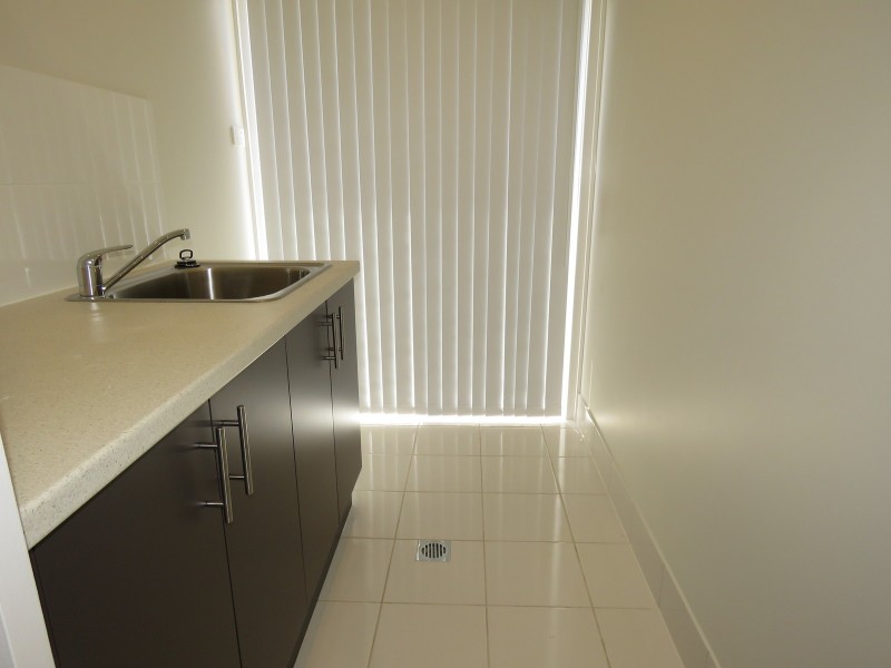 1/28 Carinya Road, Girraween NSW 2145