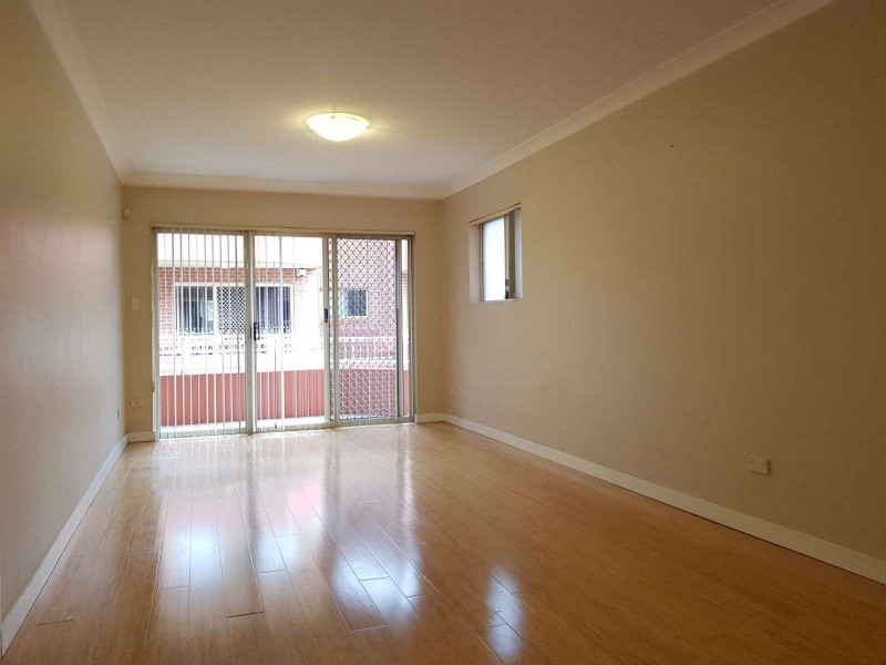 15/211 Dunmore Street, Pendle Hill NSW 2145