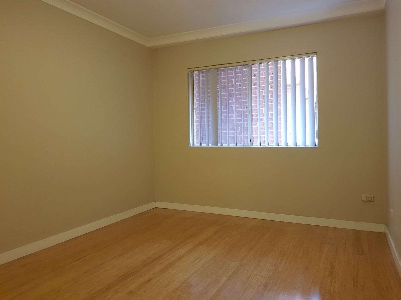 15/211 Dunmore Street, Pendle Hill NSW 2145