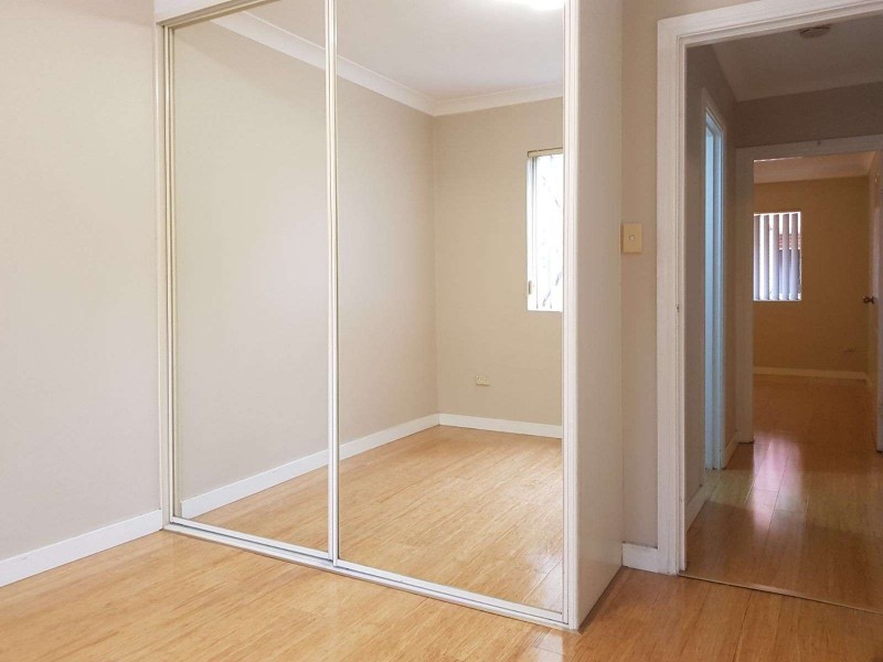 15/211 Dunmore Street, Pendle Hill NSW 2145