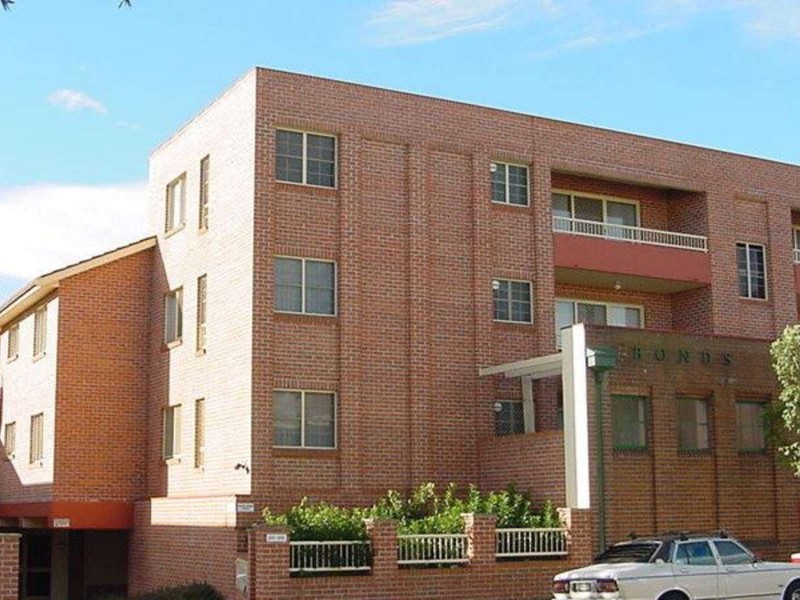 15/211 Dunmore Street, Pendle Hill NSW 2145
