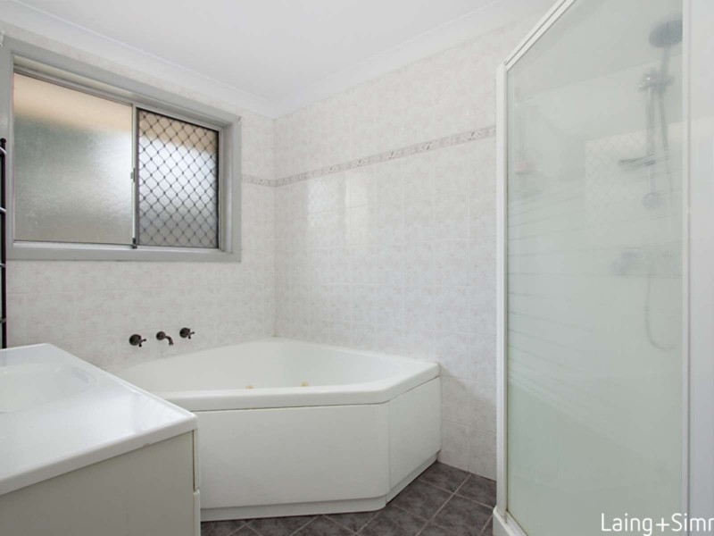 6 Lyn Place, Constitution Hill NSW 2145