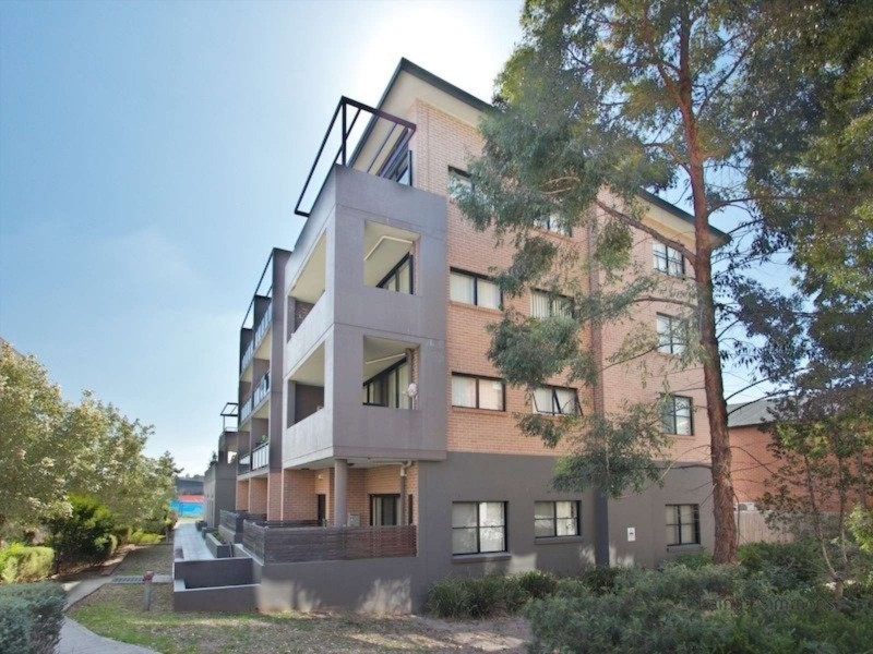 1/13 Howard Avenue, Northmead NSW 2152