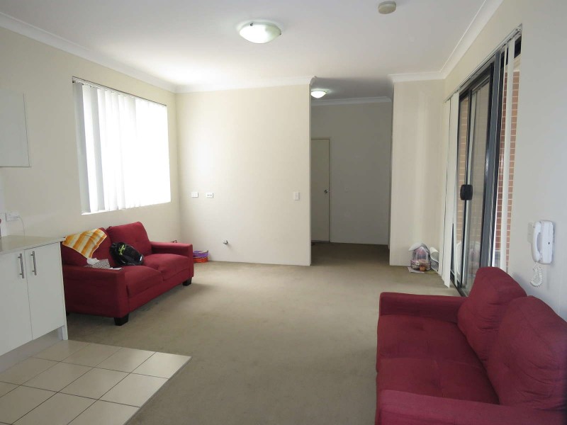 1/15 Bransgrove Street, Wentworthville NSW 2145