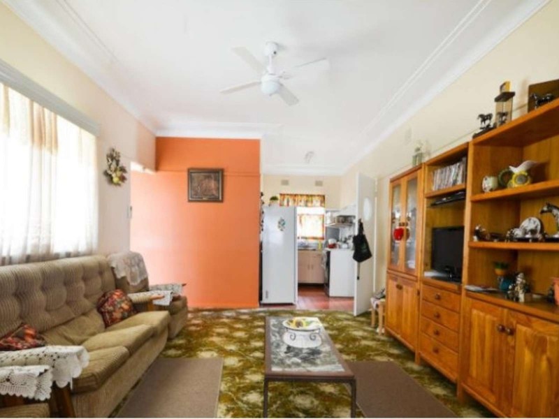 14 Melody Street, Toongabbie NSW 2146