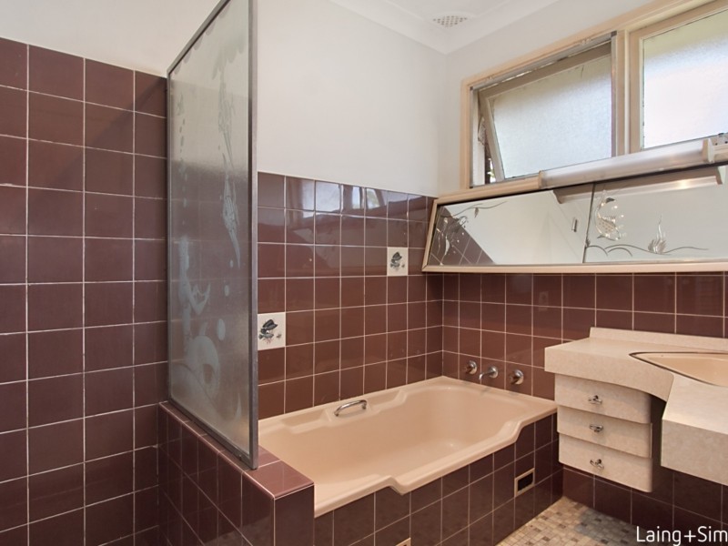 11 Mayfield St, Wentworthville NSW 2145