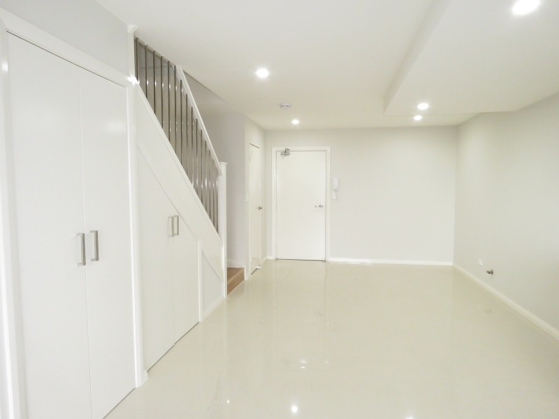 310/12 Fourth Avenue, Blacktown NSW 2148