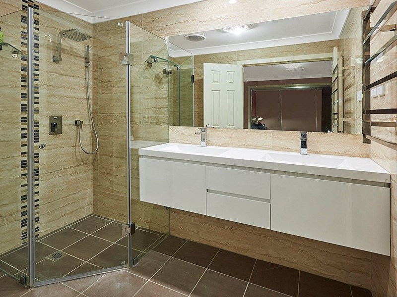 2 Lucinda Grove, Winston Hills NSW 2153