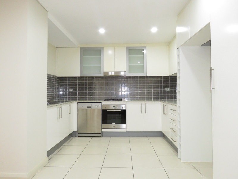606/91-101D Bridge Road, Westmead NSW 2145