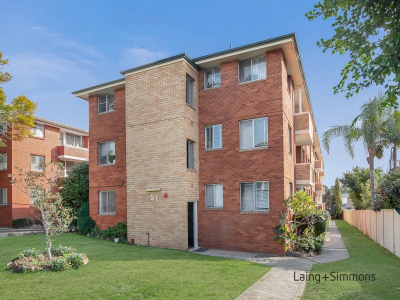 2/51 Garfield Street, Wentworthville NSW 2145