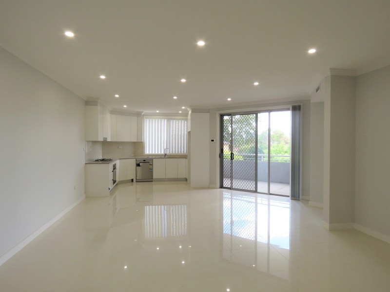 1/58-62 Fitzwilliam Rd, Old Toongabbie NSW 2146