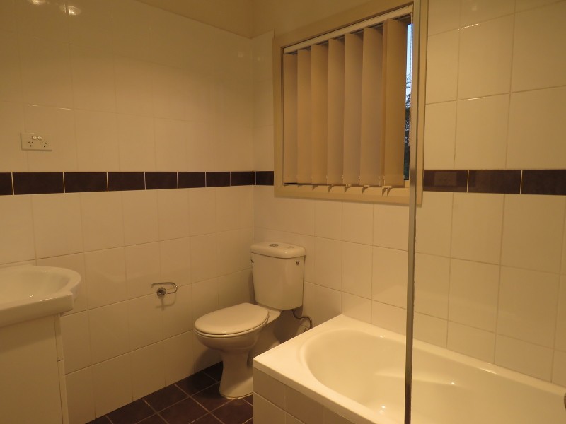 38B Carinya Road, Girraween NSW 2145