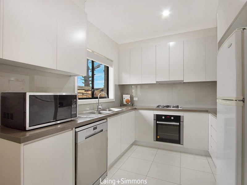 1/3 Graham Crescent, Baulkham Hills NSW 2153