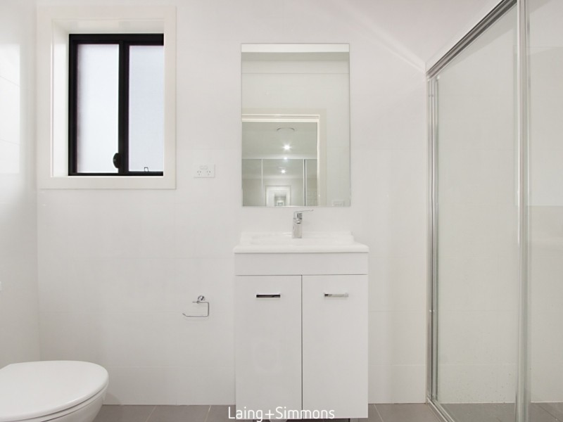 1/3 Graham Crescent, Baulkham Hills NSW 2153