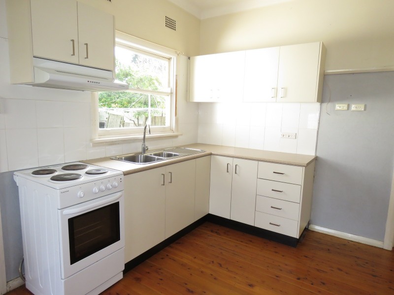 36 Lennox Street, Toongabbie NSW 2146