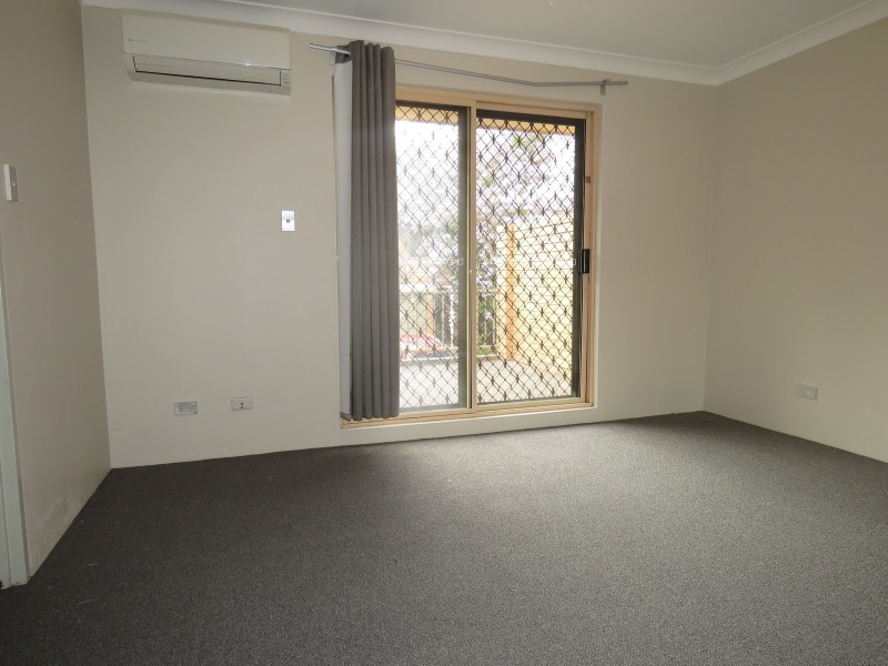 24/3 Reid Ave, Westmead NSW 2145